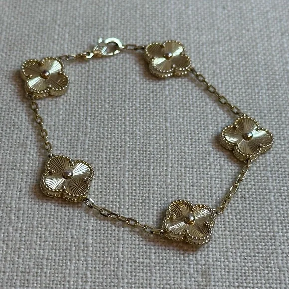 Vintage Alhambra Yellow Gold-tone Clover Bracelet - Picture 6 of 6
